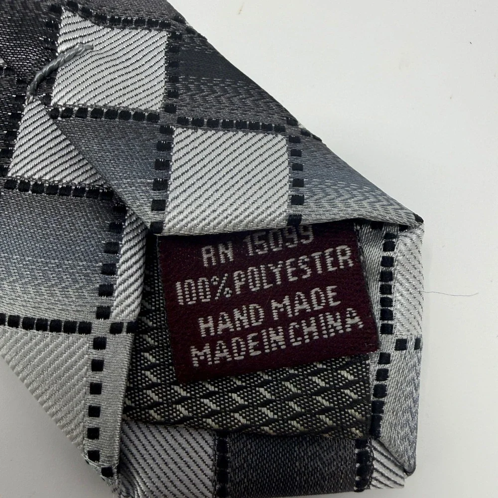 Covington Mens Grey Silver Black Geometric Diamond Pattern Silk Look Necktie